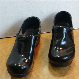 Dansko nursing shoes